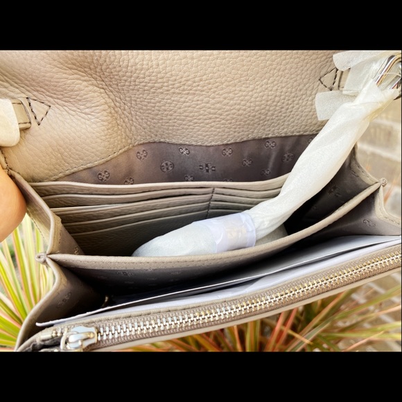 Gaby’sBags👜💕Tory Burch crossbody - Picture 7 of 7